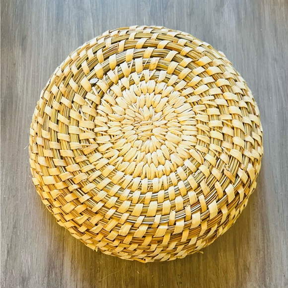 Handcrafted Papago Basket | 7” in diameter - Picture 2 of 7